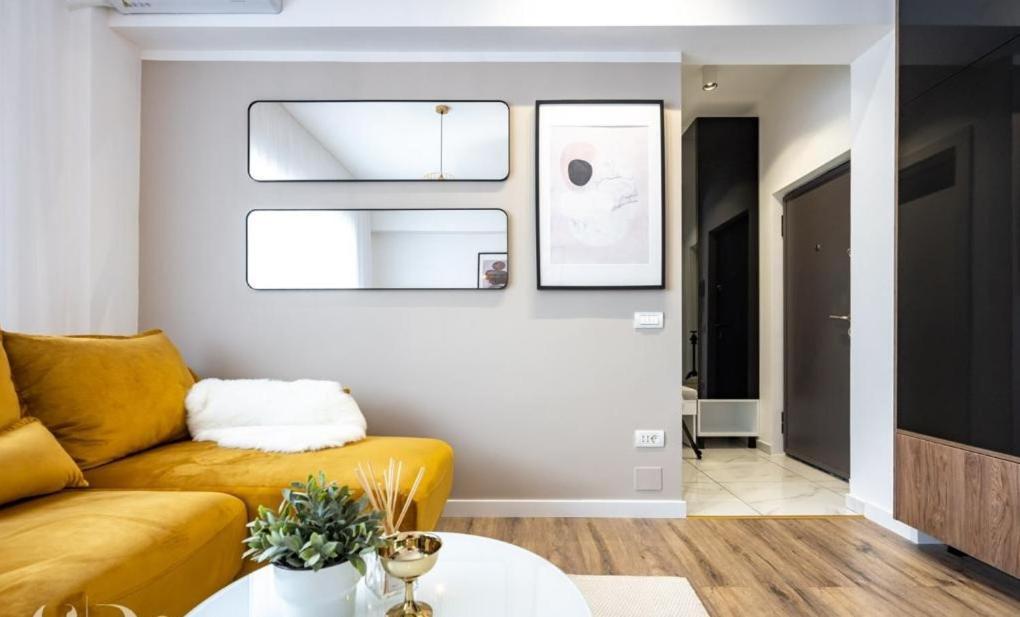 Majestic Apartament With View In Magheru Bucharest Exterior photo