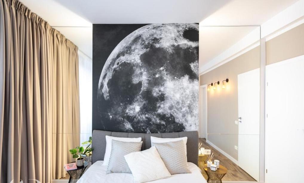 Majestic Apartament With View In Magheru Bucharest Exterior photo